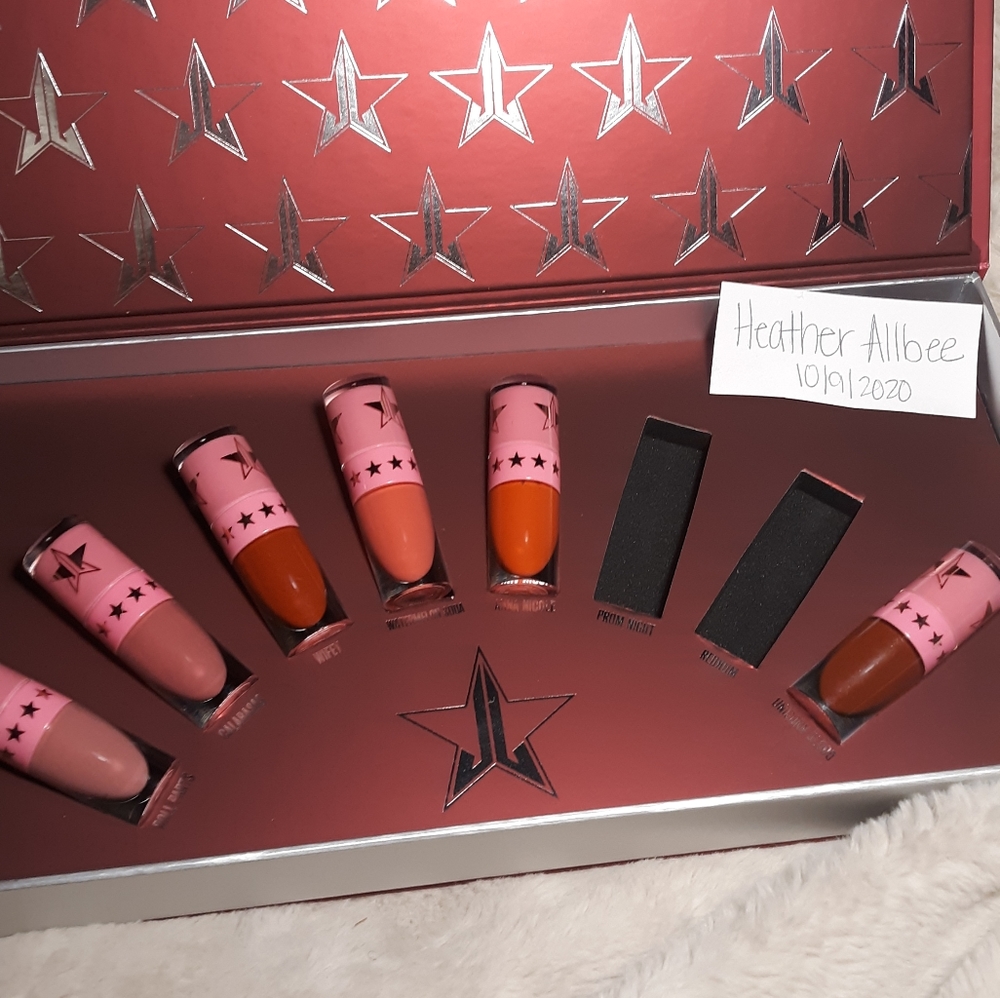 Jeffree Star mini reds